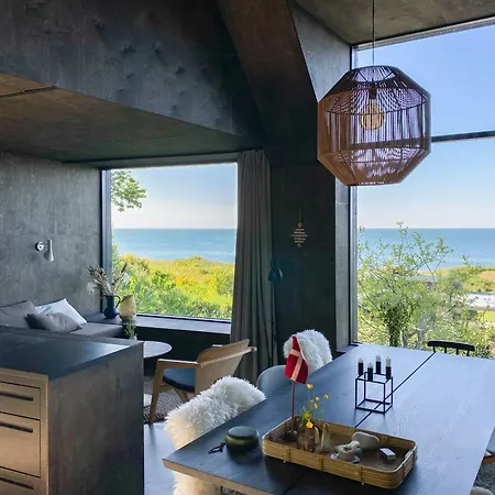 Beach-close Summer House With Panoramic View *