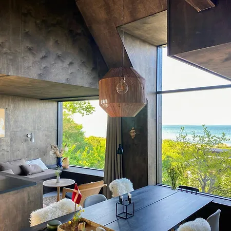 Beach-close Summer House With Panoramic View *