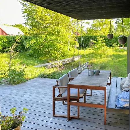 Beach-close Summer House With Panoramic View Allingåbro