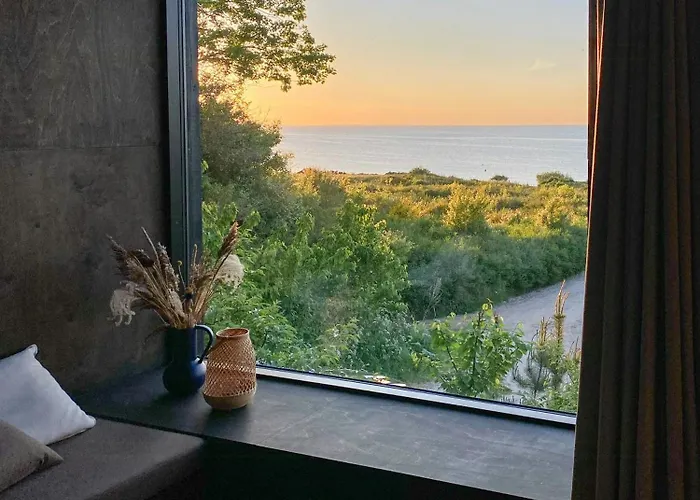 Beach-close Summer House With Panoramic View Semesterbostad *