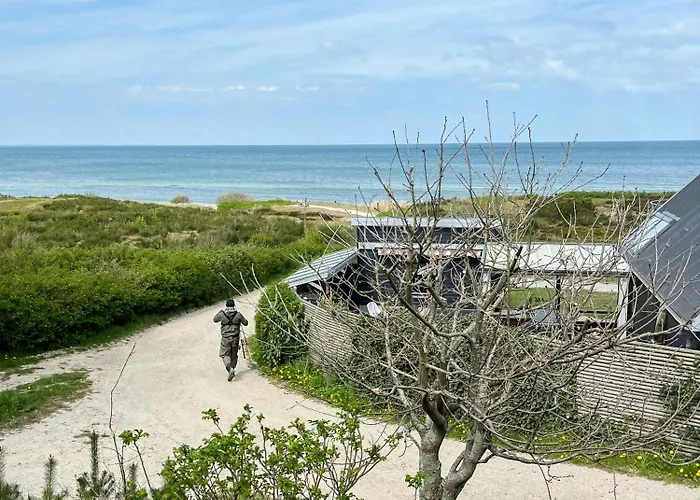 Beach-close Summer House With Panoramic View Semesterbostad *