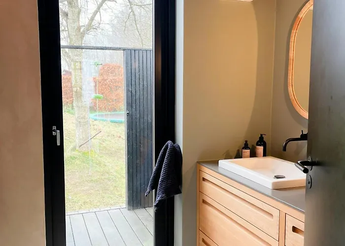 Semesterbostad Beach-close Summer House With Panoramic View *