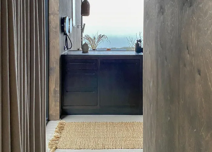 Beach-close Summer House With Panoramic View Ferienhaus